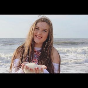 Meet your Posher, Kaitlyn